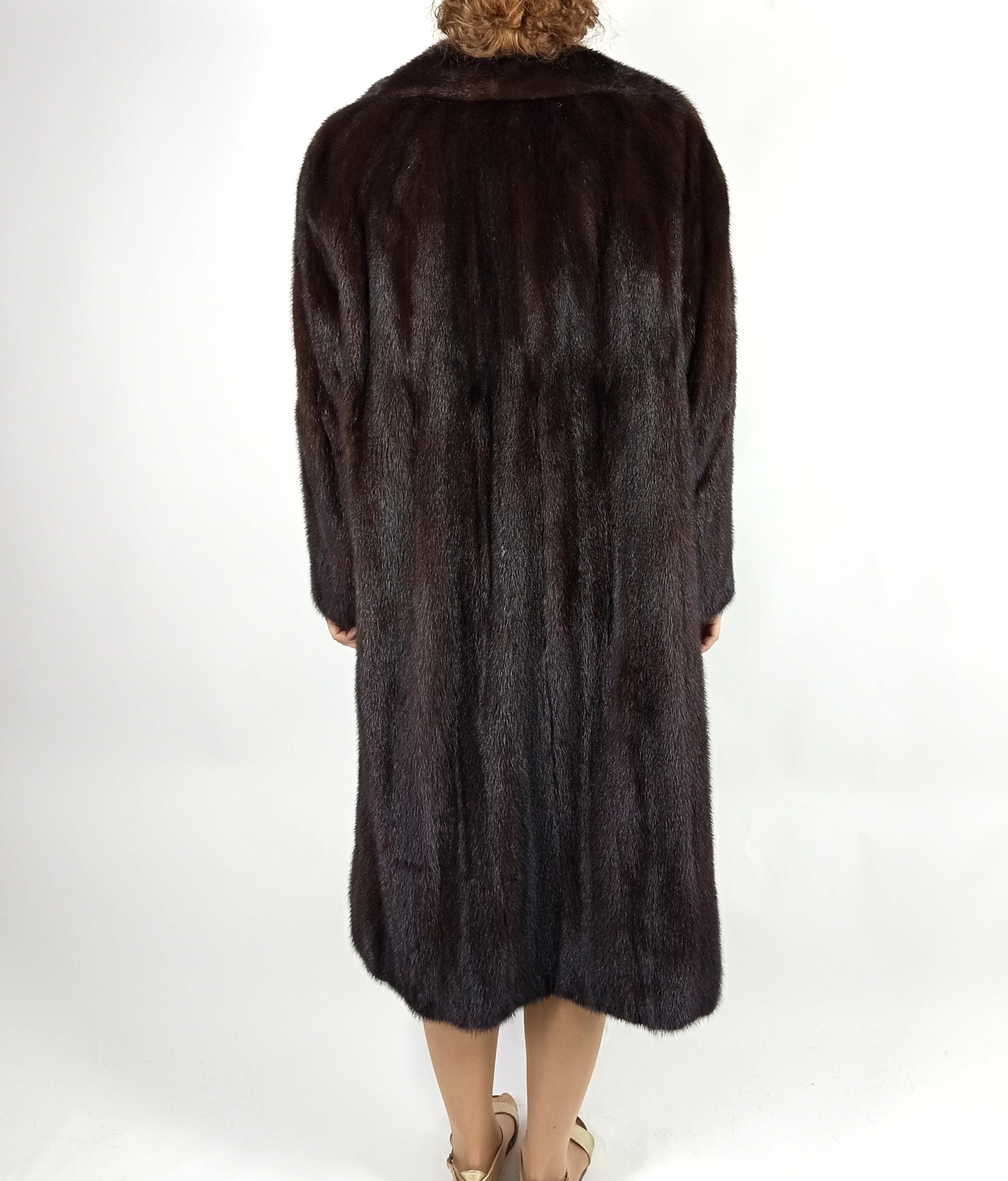 LONG BROWN MINK FUR COAT EU: XXL ; US: 24 - 3
