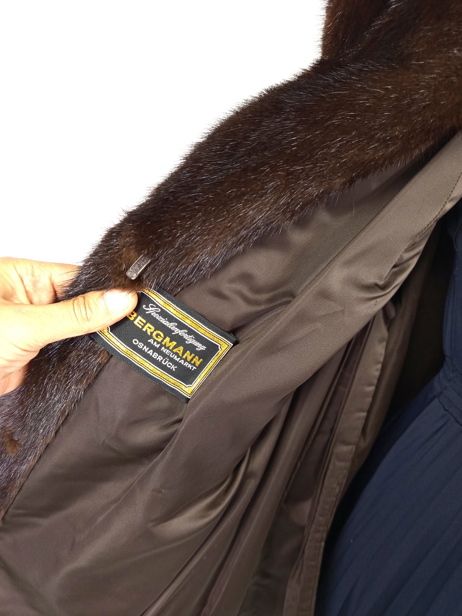 LONG BROWN MINK FUR COAT EU: XXL ; US: 24 - 7
