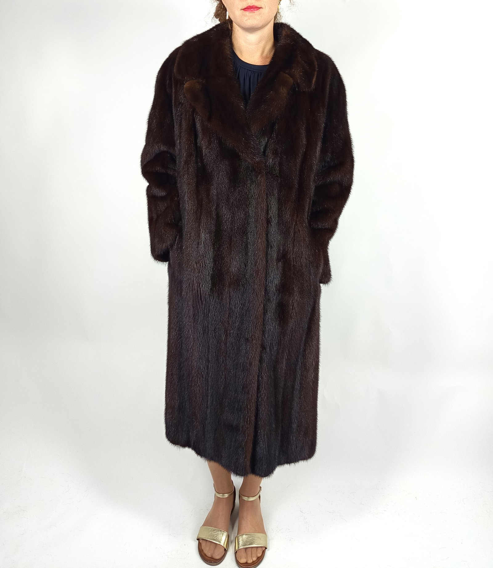 LONG BROWN MINK FUR COAT EU: XXL ; US: 24 - 8