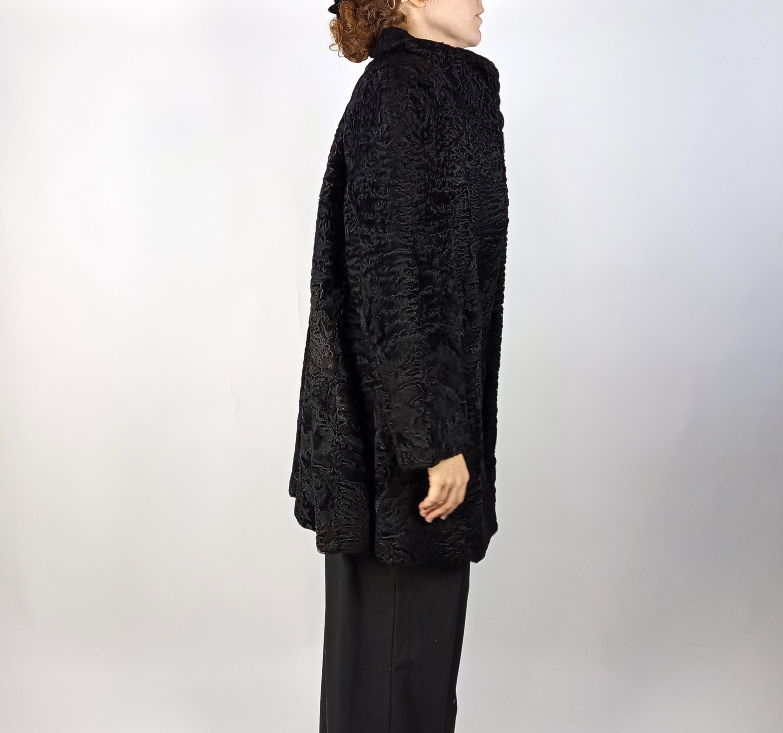 BLACK KARABUL FUR COAT EU: XL - US:20 - 10