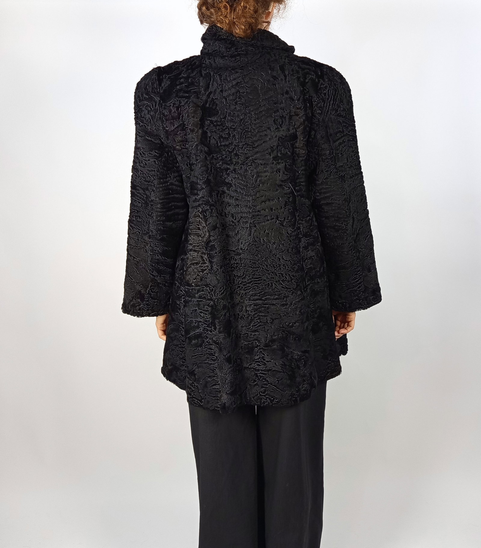 BLACK KARABUL FUR COAT EU: XL - US:20 - 8