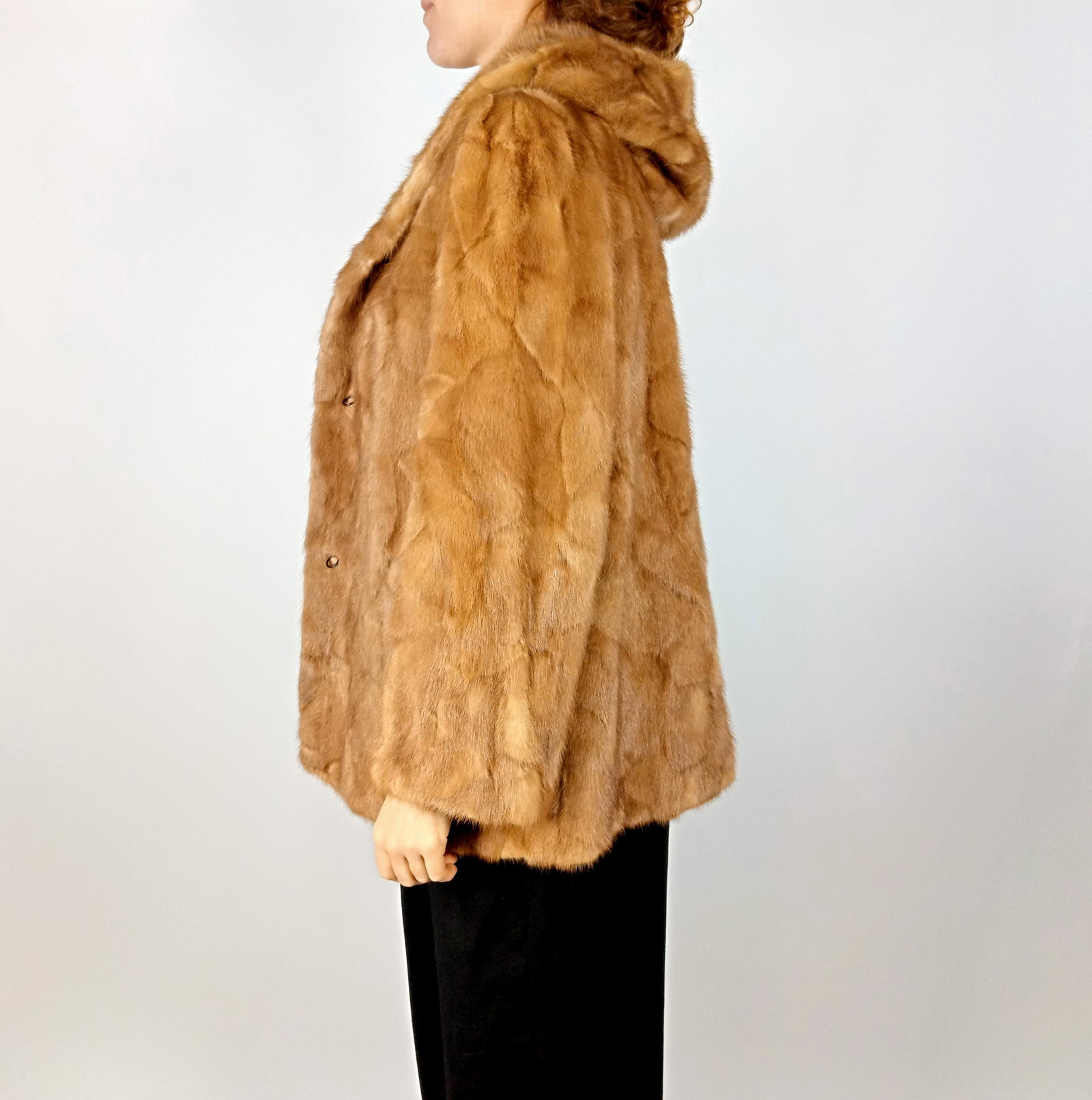 LIGHT BROWN MINK JACKET WITH HOOD EU: XL - US:20 - 8