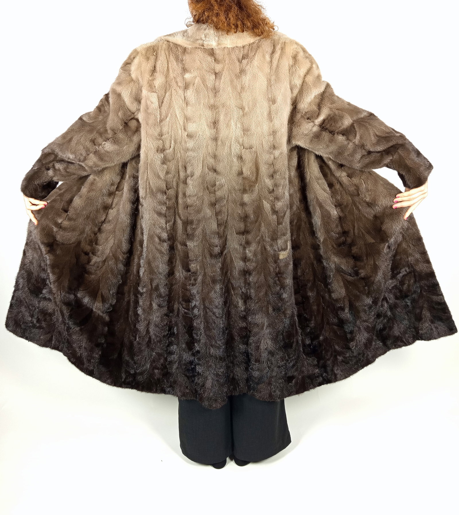 GREY DEGRADE MINK FUR COAT EU: XL ; US: 18 - 6