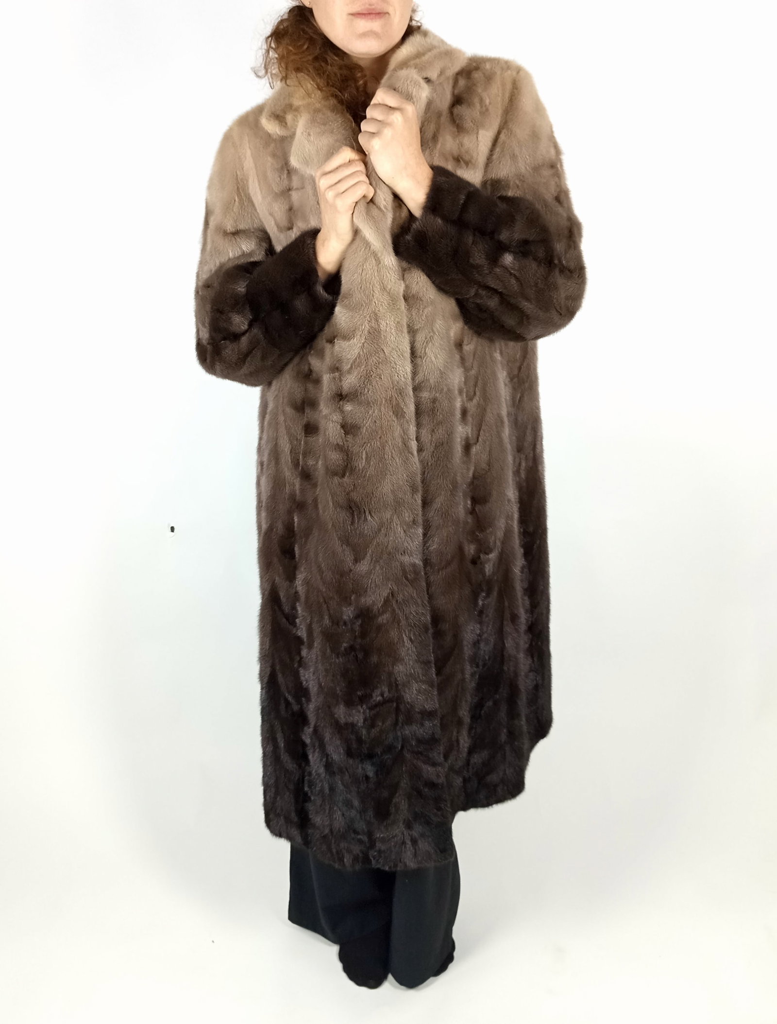 GREY DEGRADE MINK FUR COAT EU: XL ; US: 18 - 9