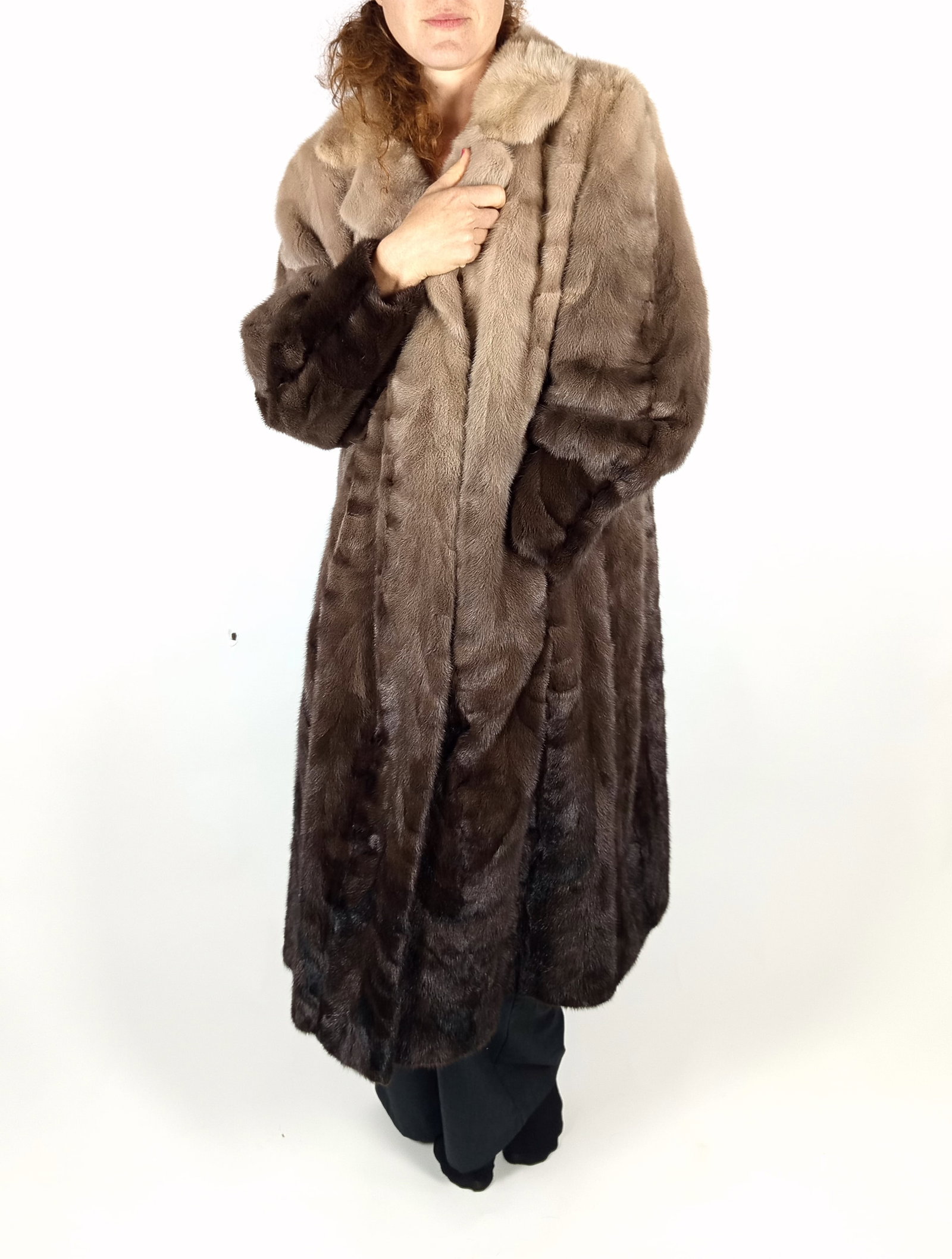 GREY DEGRADE MINK FUR COAT EU: XL ; US: 18 - 10