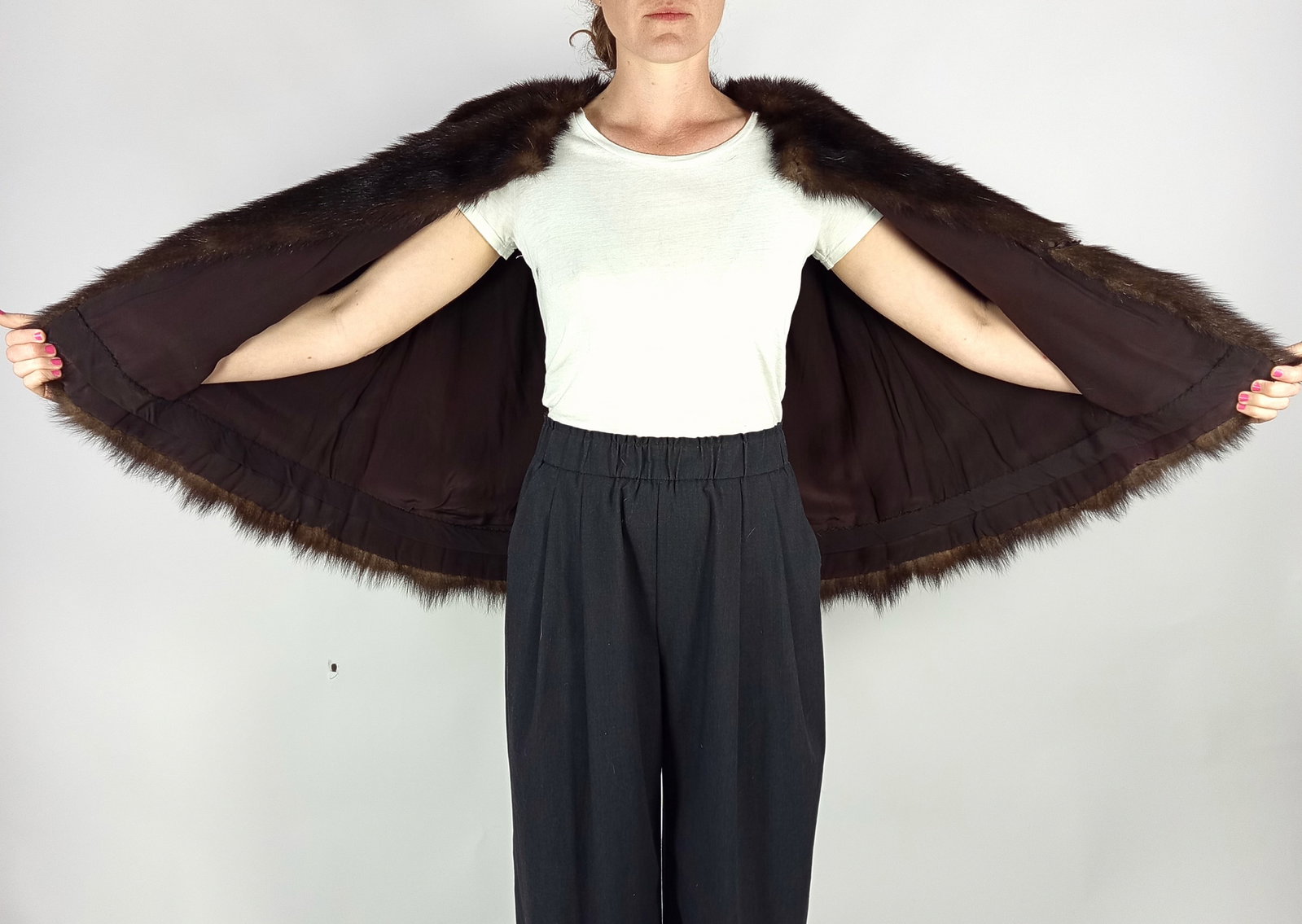 BROWN MINK FUR CAPE/STOLE EU: XS ; US: 2 - 7