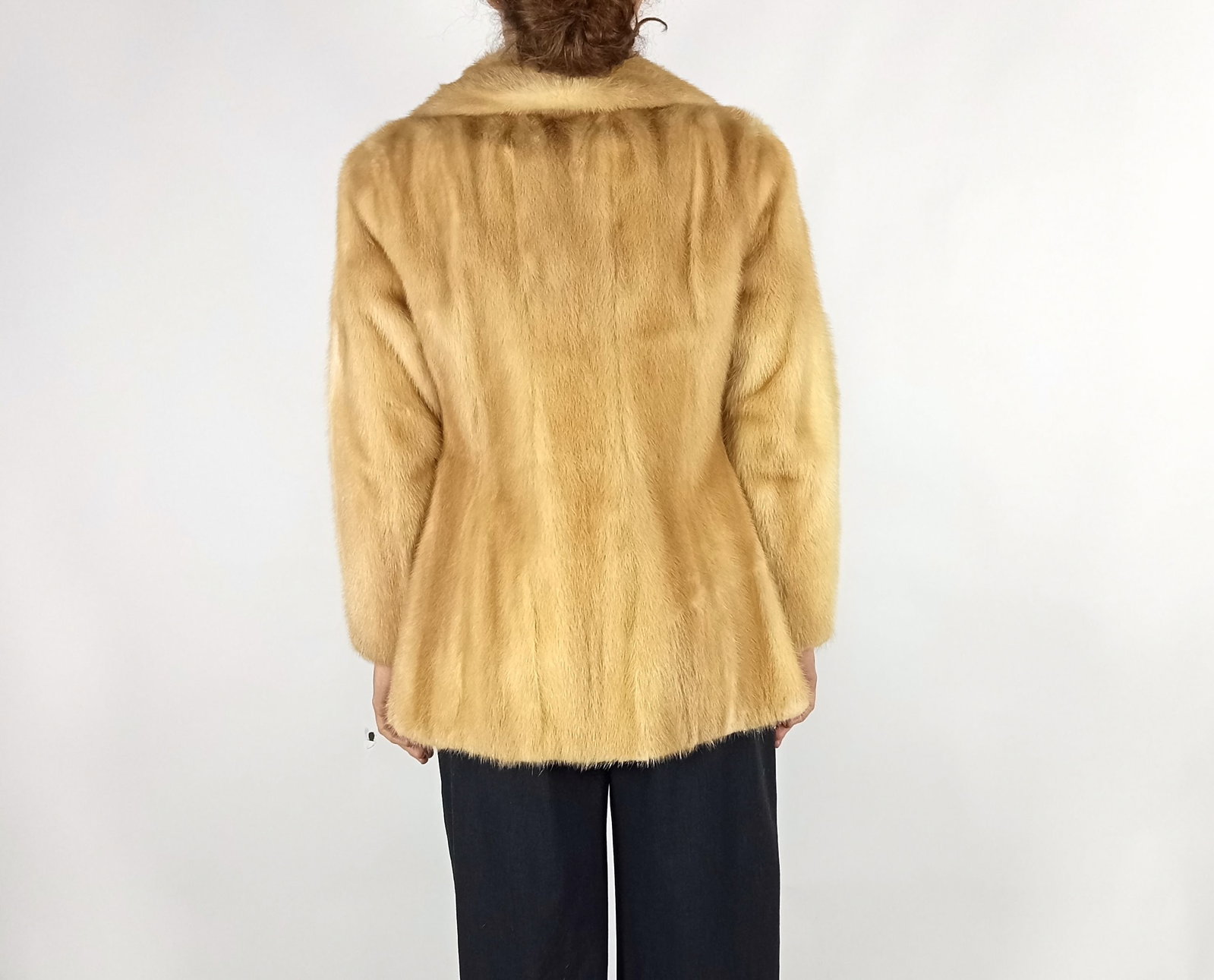 CREAM MINK FUR JACKET EU: S ; US: 6 - 7