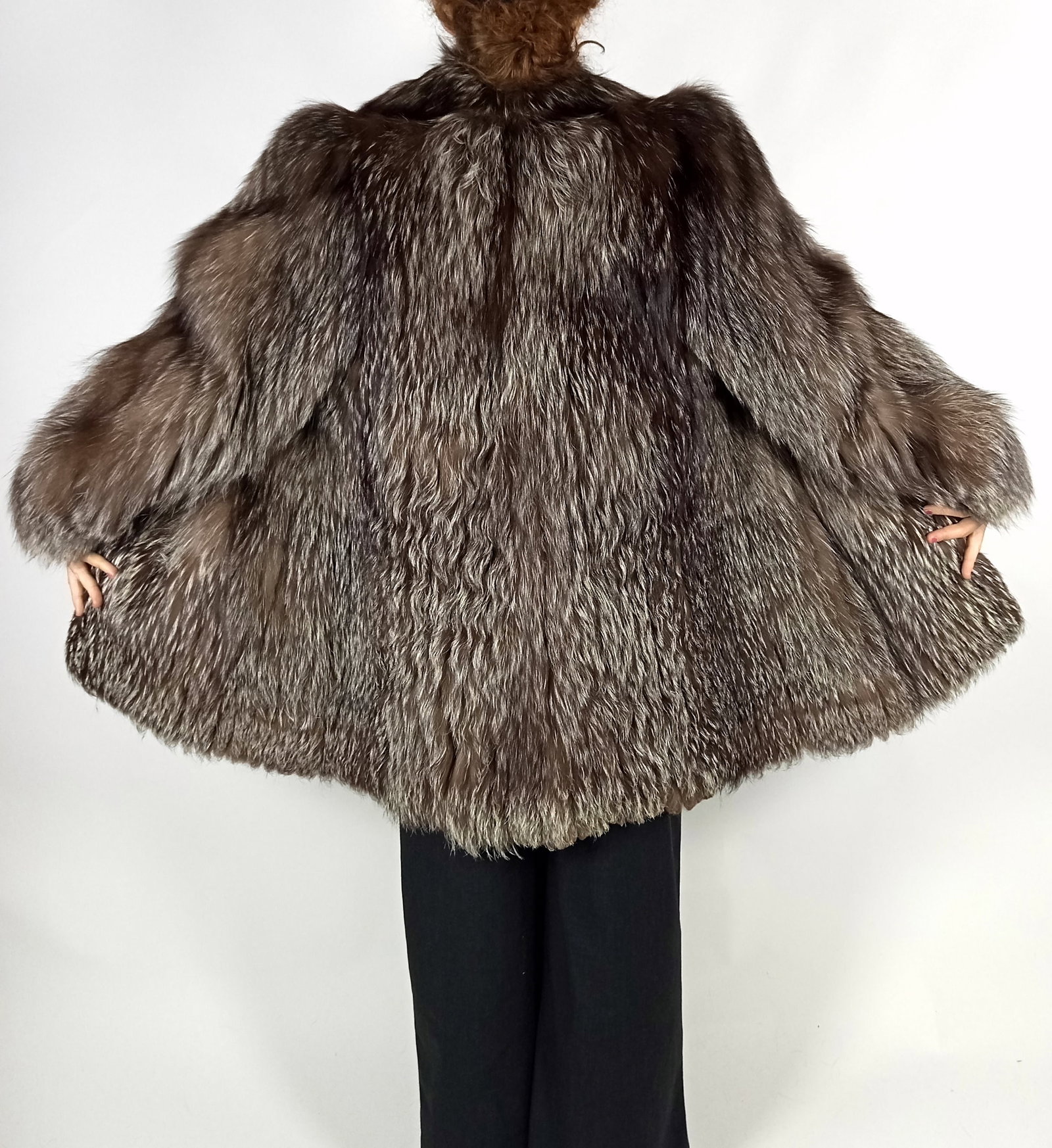 FLUFFY SILVER FOX FUR JACKET EU: L ; US: 16 - 6