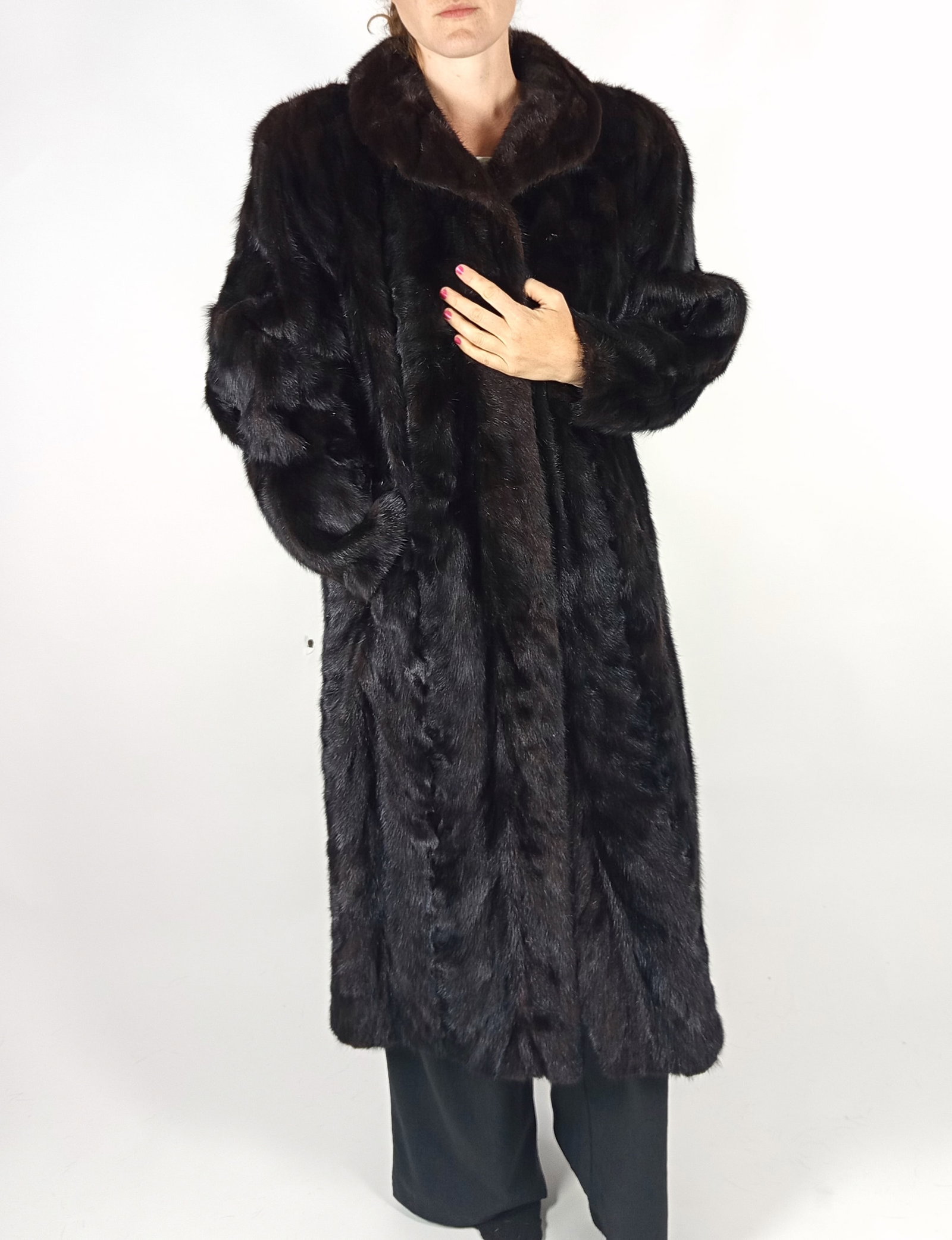 MAHOGANY MINK FUR COAT EU: XL ; US: 18 - 10