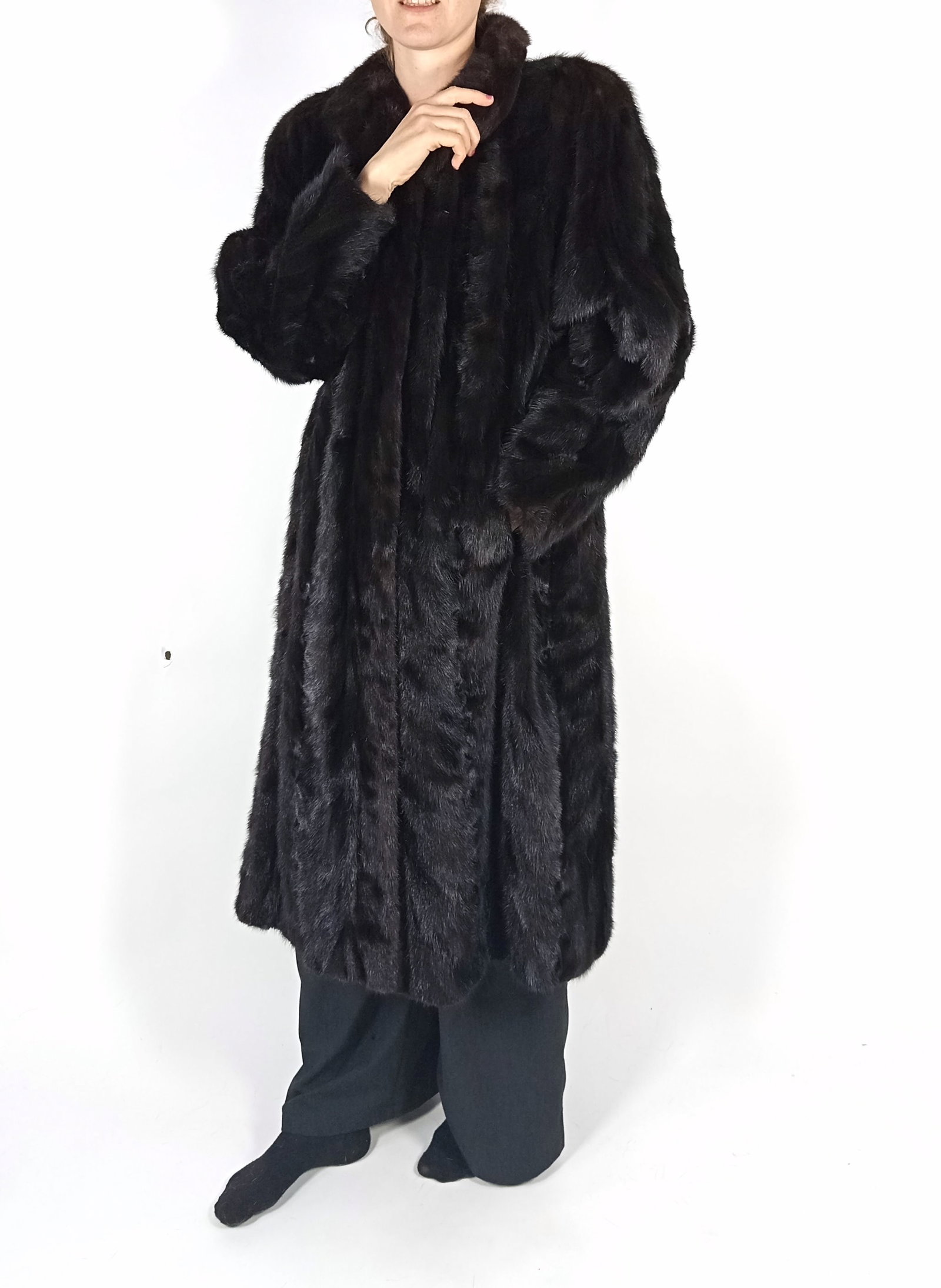 MAHOGANY MINK FUR COAT EU: XL ; US: 18 - 2