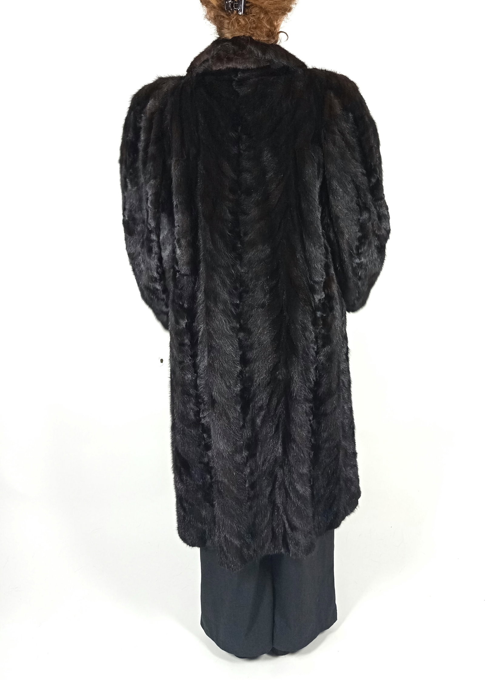 MAHOGANY MINK FUR COAT EU: XL ; US: 18 - 6