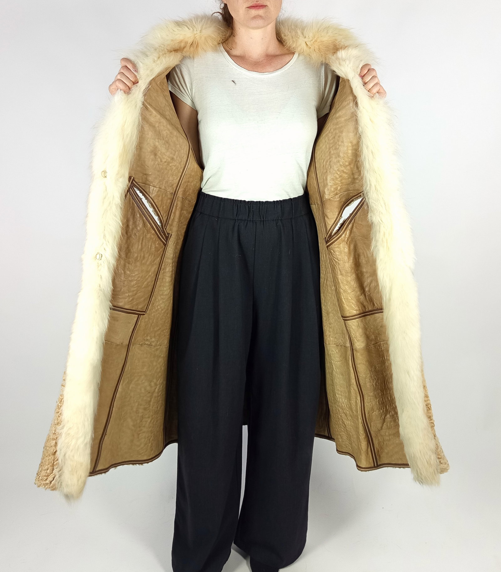 REVERSIBLE GOLDEN LAMB FUR COAT EU: L ; US: 16 - 7