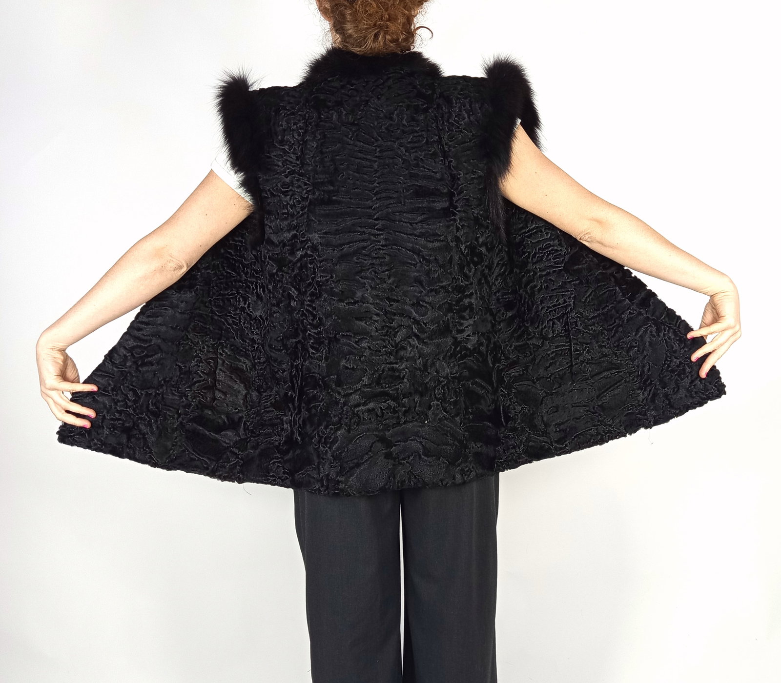 PERSIAN LAMB FUR VEST EU: L ; US: 16 - 5