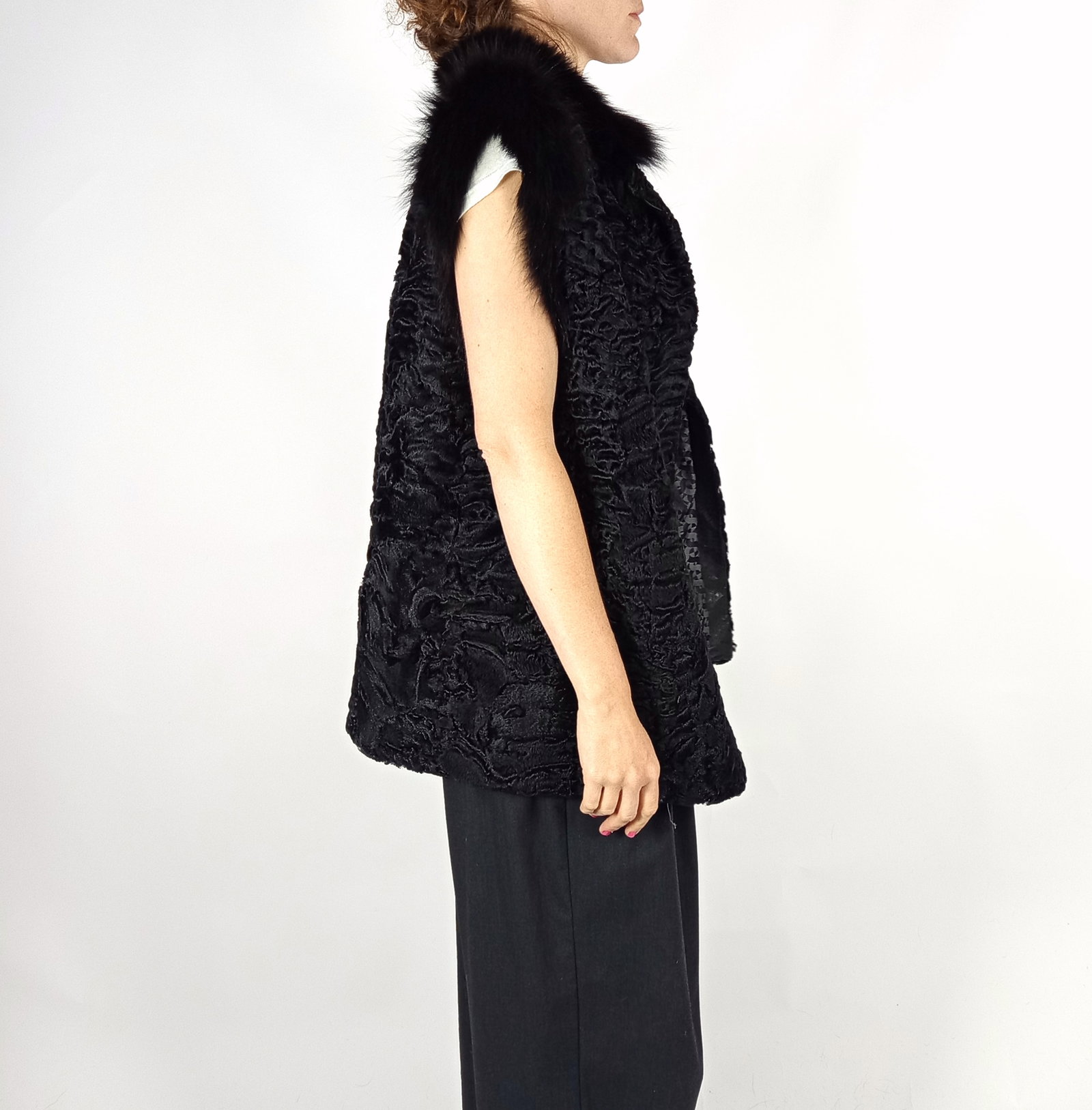 PERSIAN LAMB FUR VEST EU: L ; US: 16 - 6