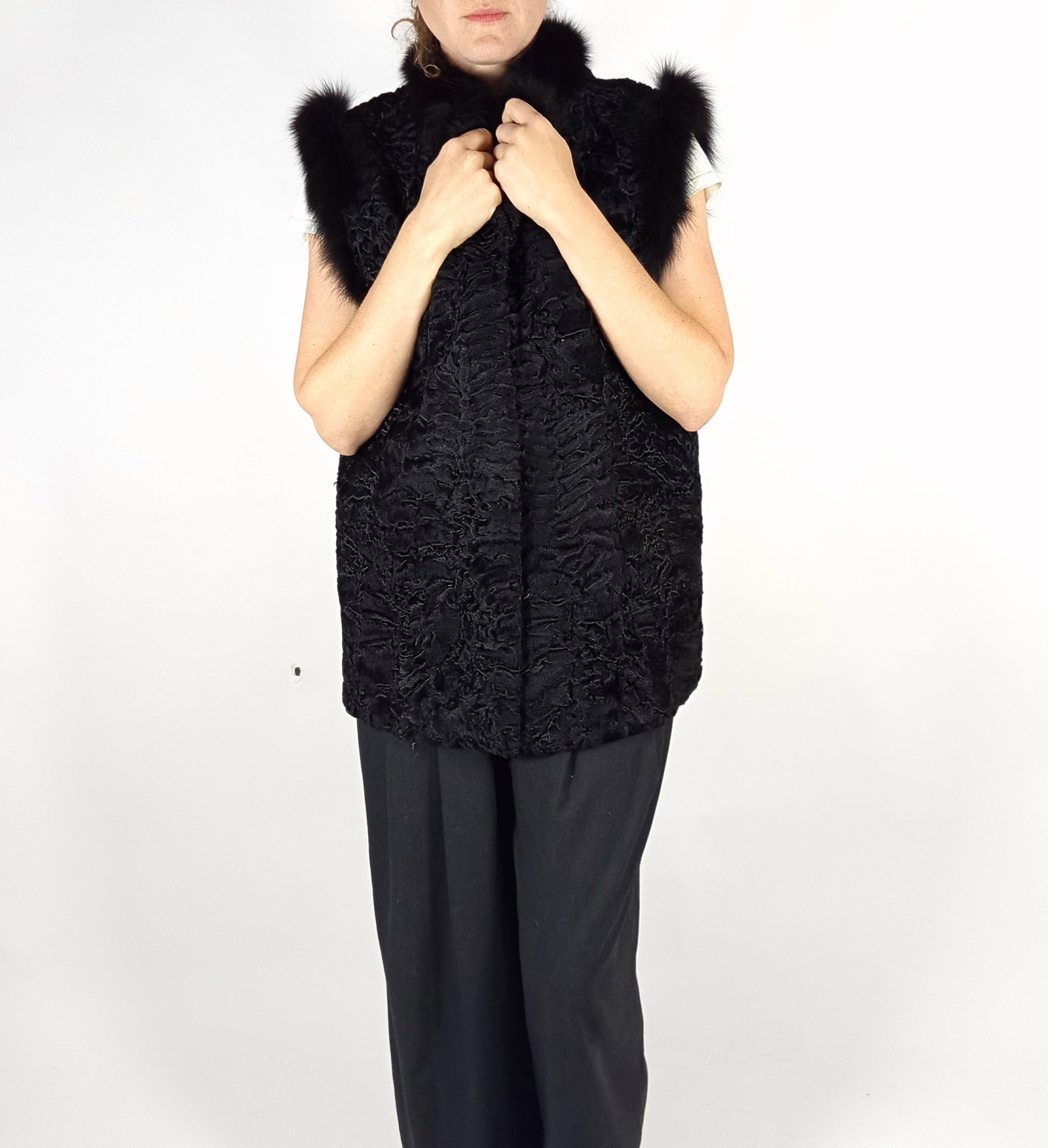 PERSIAN LAMB FUR VEST EU: L ; US: 16 - 8