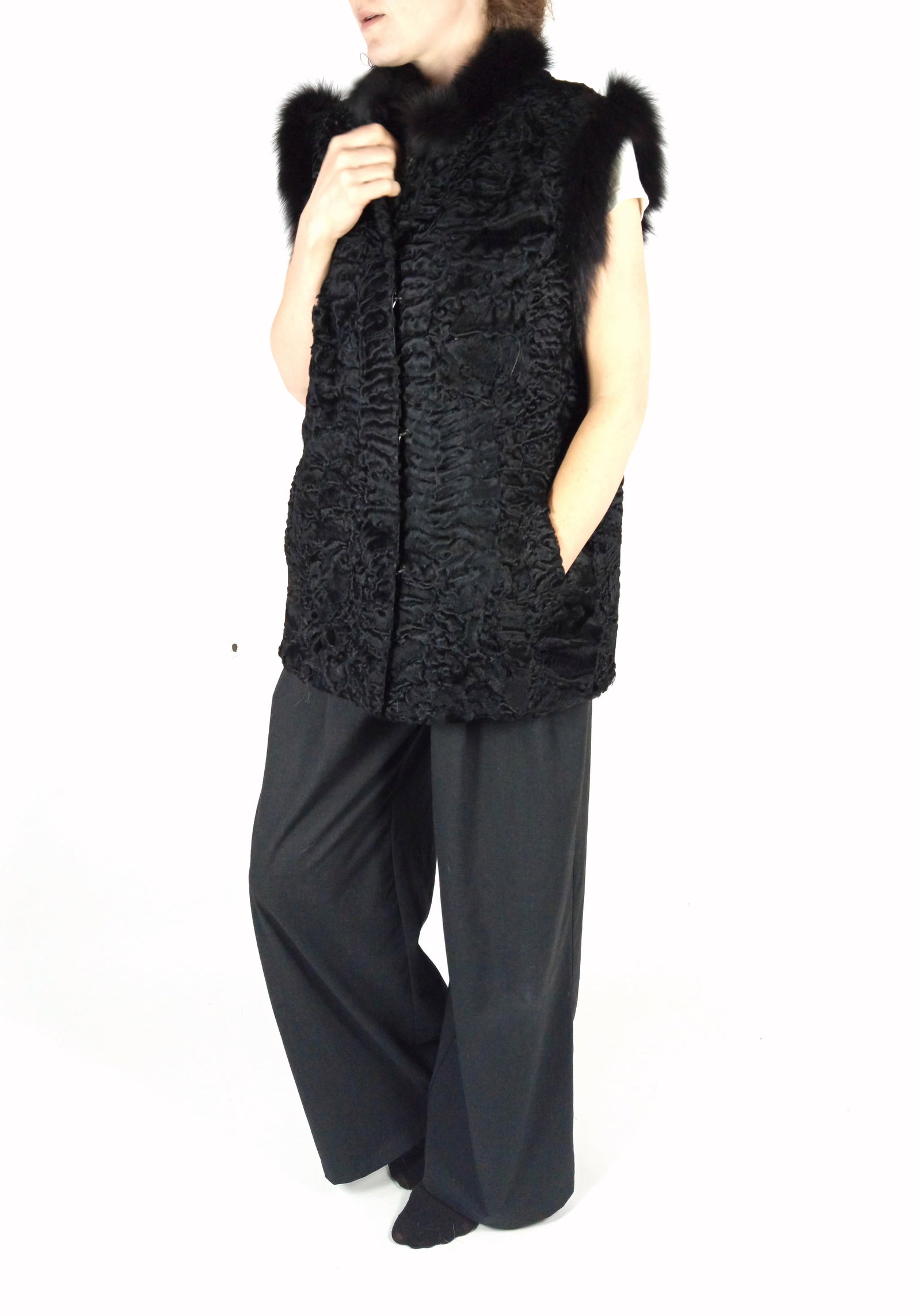 PERSIAN LAMB FUR VEST EU: L ; US: 16 - 9