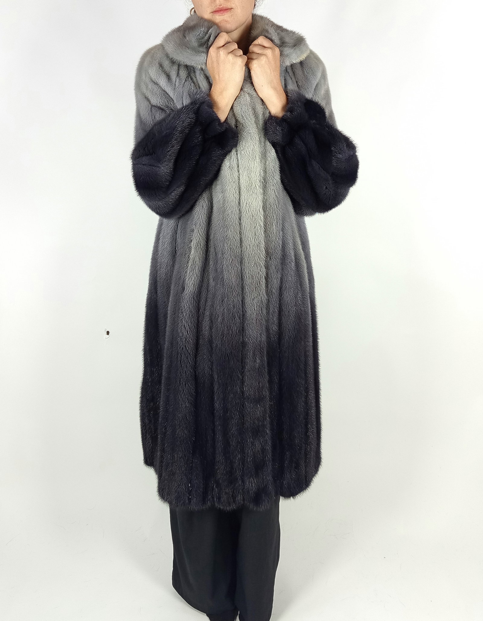 DEGRADE MINK FUR COAT SNAKE SKIN PANELS EU: L ; US: 16 - 11