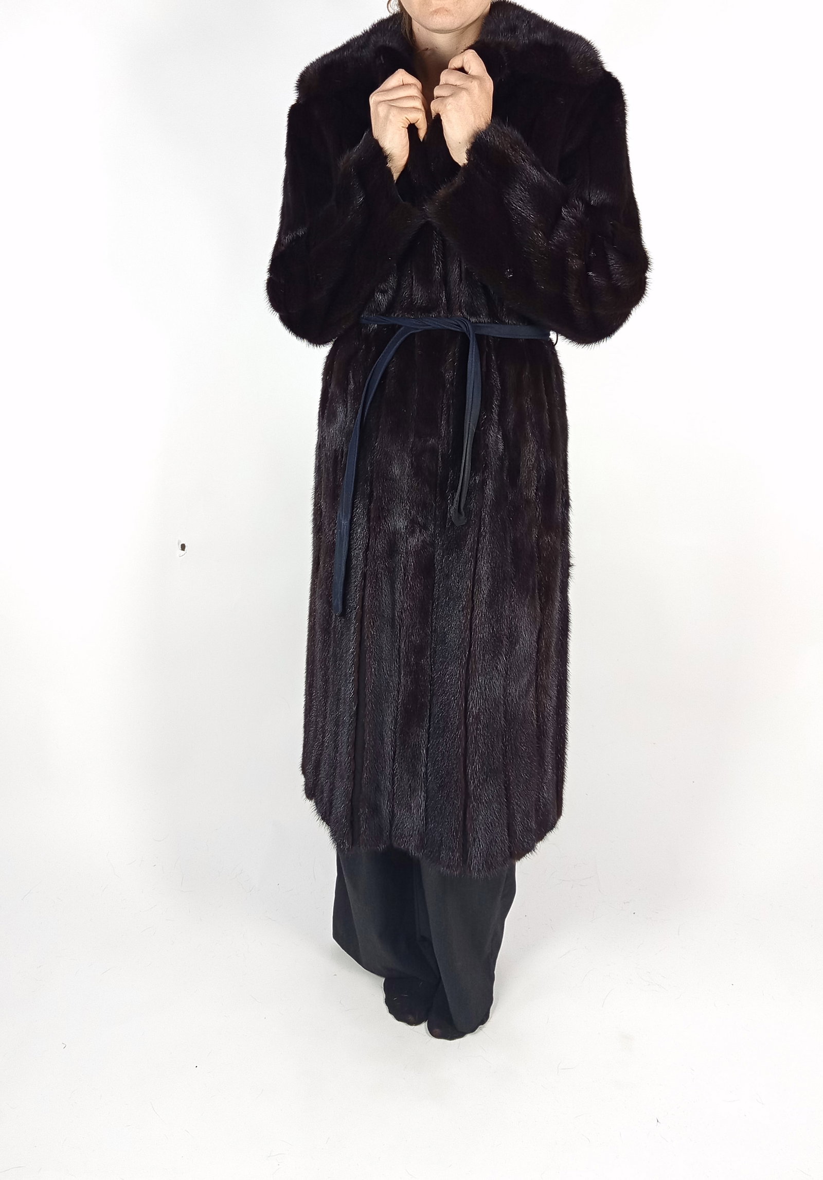 SAGA MAHOGANY MINK FUR COAT EU: L ; US: 16 - 12