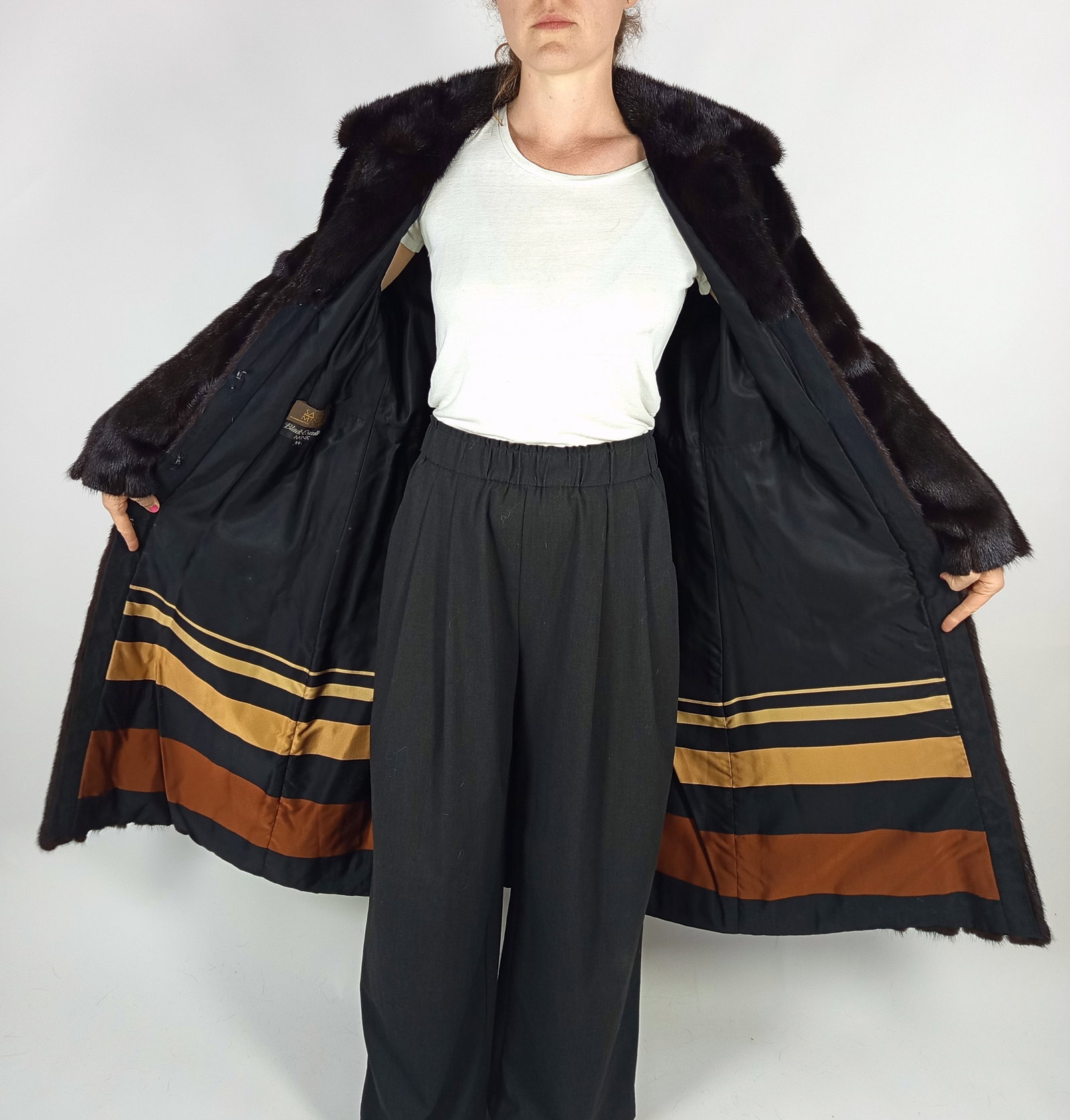 SAGA MAHOGANY MINK FUR COAT EU: L ; US: 16 - 9