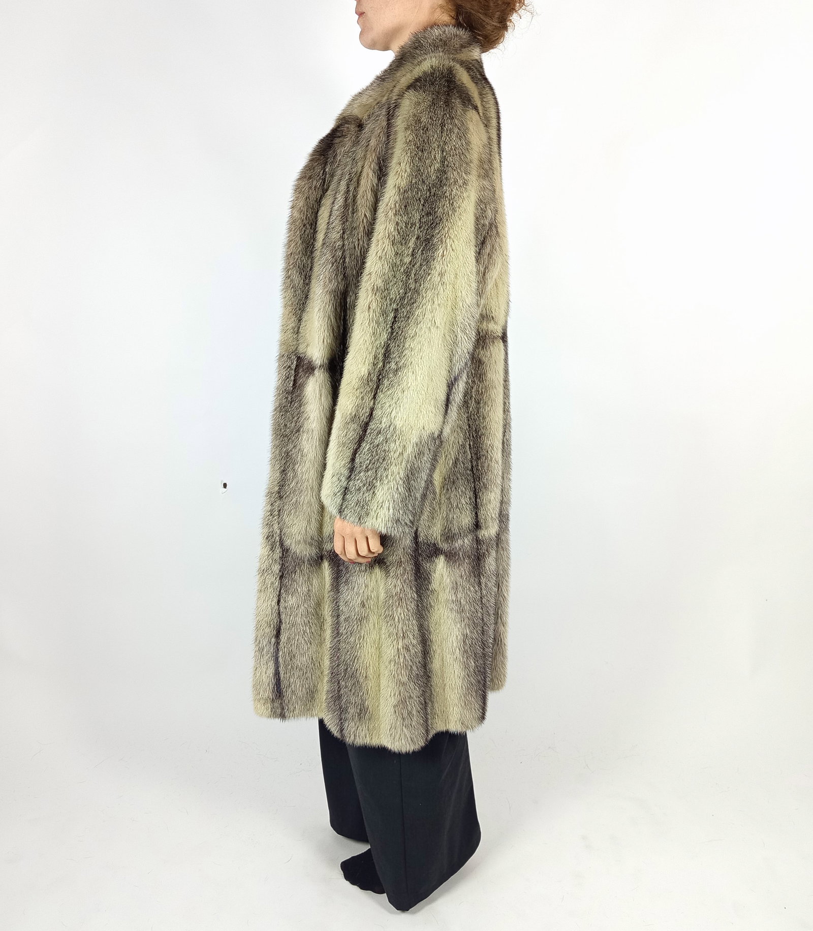 BLACK CROSS MINK COAT EU: L ; US: 16 - 3