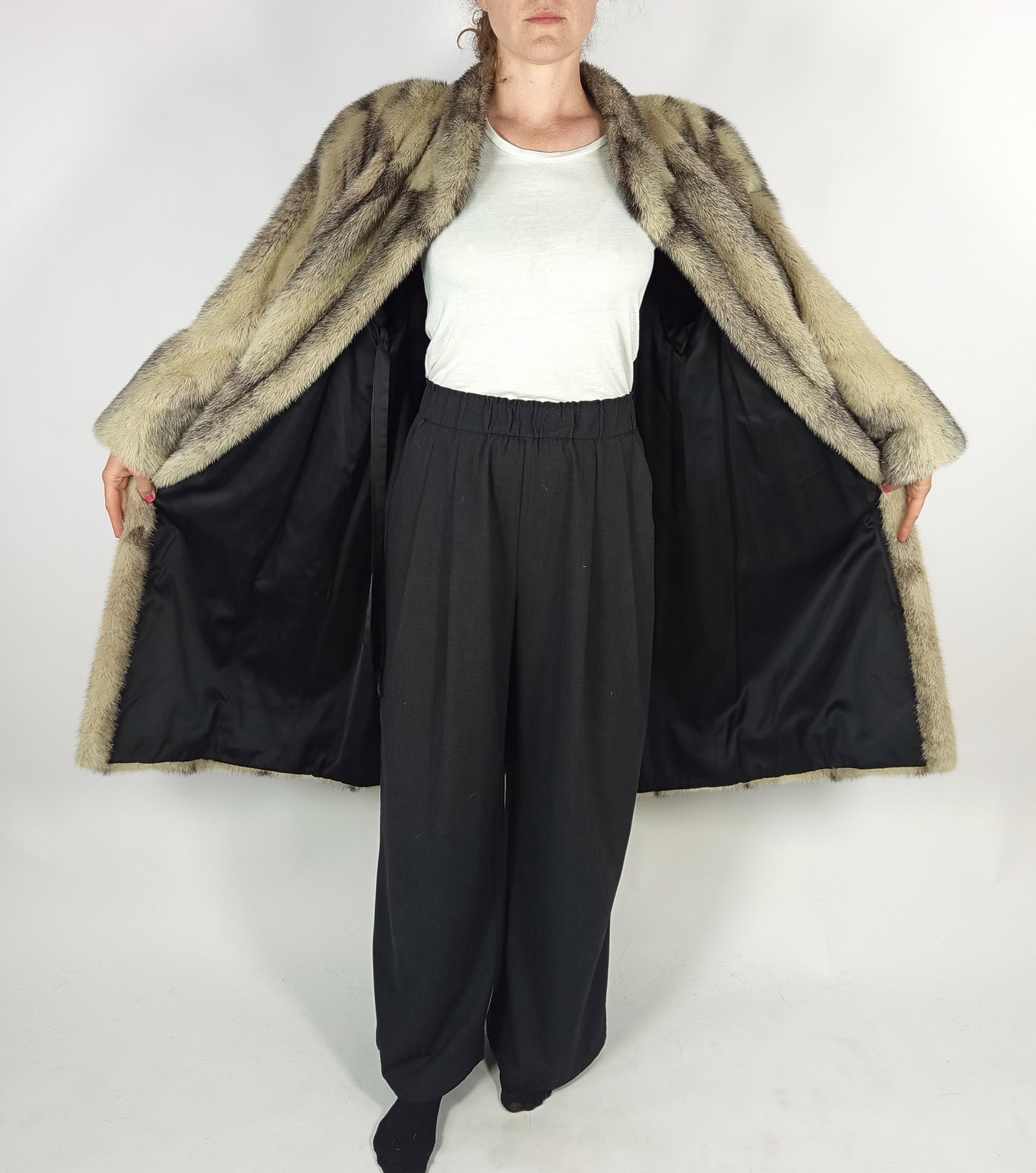 BLACK CROSS MINK COAT EU: L ; US: 16 - 7