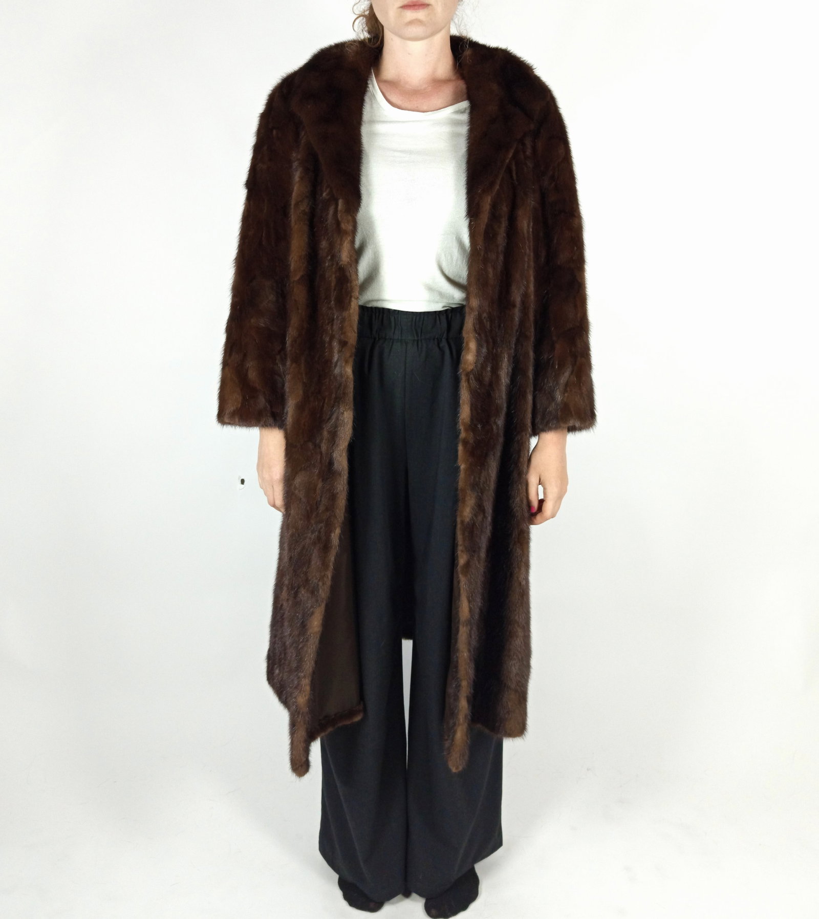 DARK BROWN MINK COAT EU: M ; US: 12 - 2