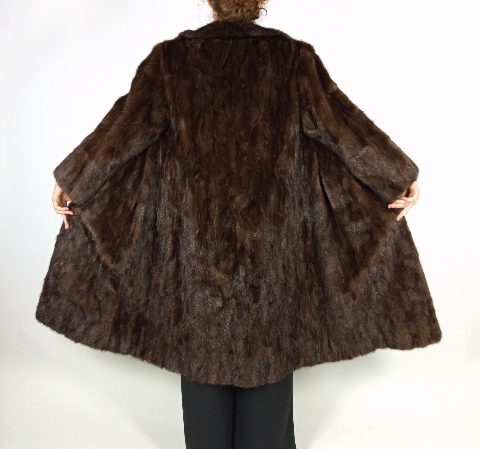 DARK BROWN MINK COAT EU: M ; US: 12 - 5