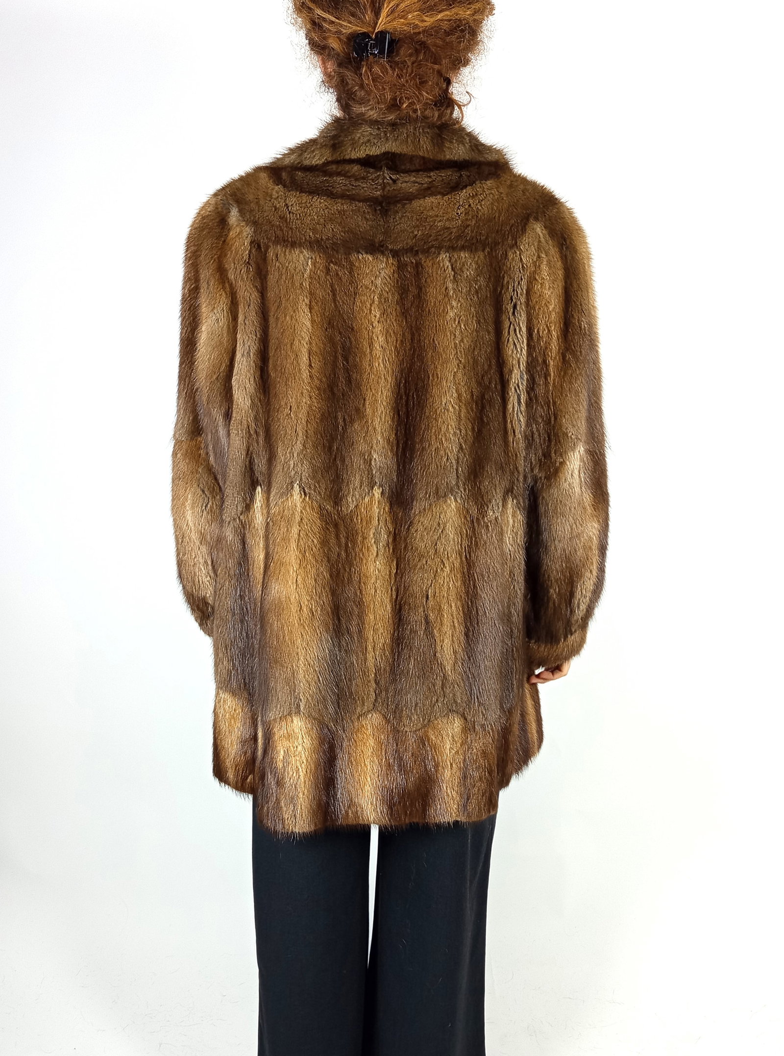 BISAM FUR JACKET EU: XL ; US: 18 - 4