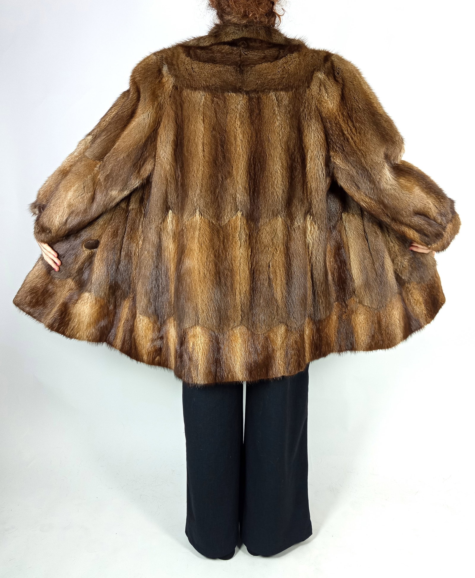 BISAM FUR JACKET EU: XL ; US: 18 - 5
