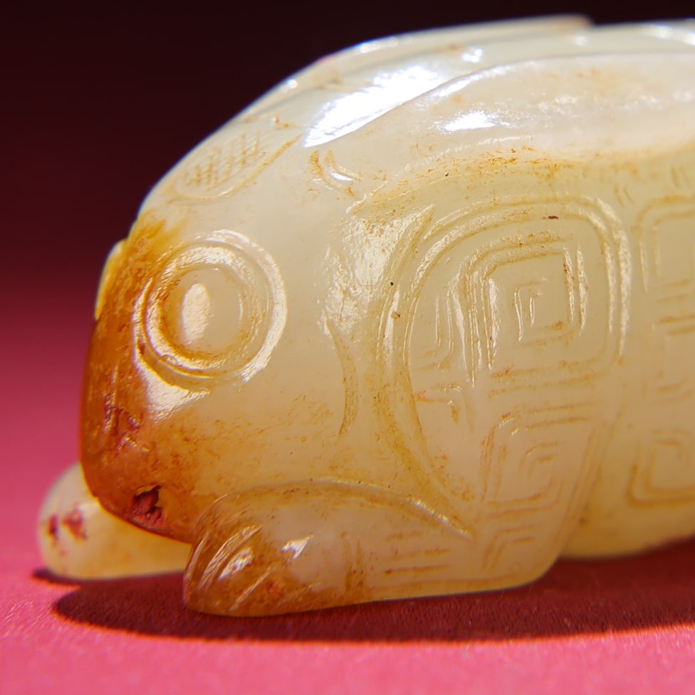 Old Hetian Jade Rabbit Pendant: Title: Old Hetian Jade Dragon Pendant Date/Period: After1903 Origin: Chinese Dimension: 59x80x25(mm) 2.32x3.15x0.98(inches) Weight 0.35 lbs/157g Materials: Hetian Jade Reserve: $389.00 Shipping: Domes