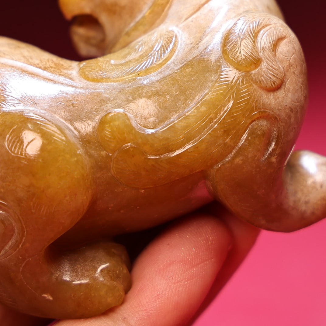 Old Hetian Jade Lucky Beast Statue: Title: Old Hetian Jade Dragon Pendant Date/Period: After1906 Origin: Chinese Dimension: 59x80x25(mm) 2.32x3.15x0.98(inches) Weight 0.35 lbs/157g Materials: Hetian Jade Reserve: $779.00 Shipping: Domes