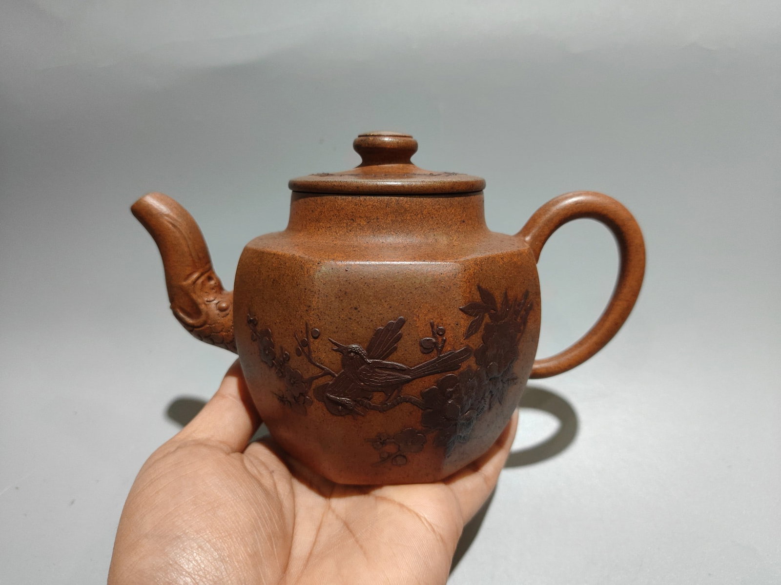 Chinese Yixing Zisha Clay Flower Bird Teapot: Title: Old Hetian Jade Dragon Pendant Date/Period: After1914 Origin: Chinese Dimension: 59x80x25(mm) 2.32x3.15x0.98(inches) Weight 0.35 lbs/157g Materials: Hetian Jade Reserve: $499.00 Shipping: Domes