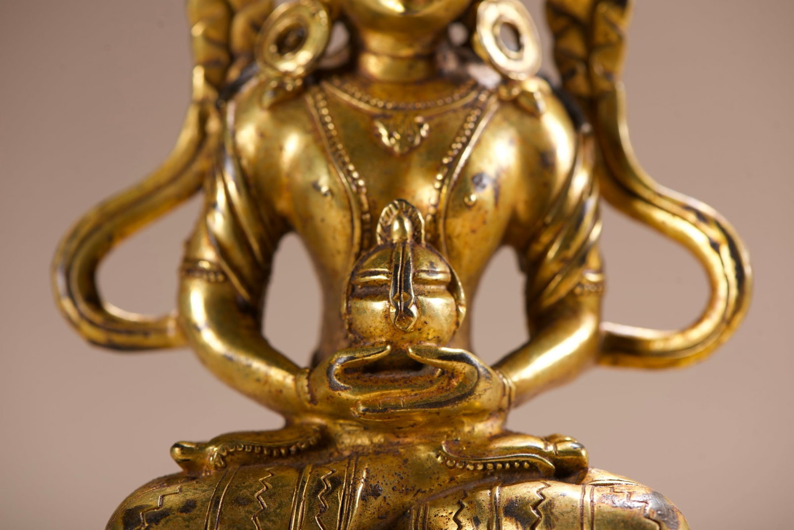 Old Gilt Gold Bronze Buddha Statue - 4