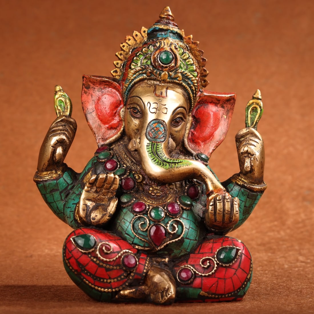 Old Tibetan Gilt Gold Bronze Inlay Turquoise & Gem Ganesha Statue: Title: Old Hetian Jade Dragon Pendant Date/Period: After1940 Origin: Chinese Dimension: 59x80x25(mm) 2.32x3.15x0.98(inches) Weight 0.35 lbs/157g Materials: Hetian Jade Reserve: $599.00 Shipping: Domes