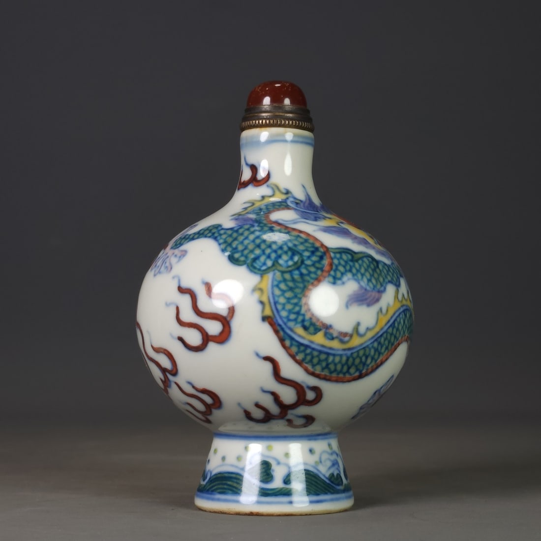 Doucai Porcelain Dragon Design Snuff Bottle - 2