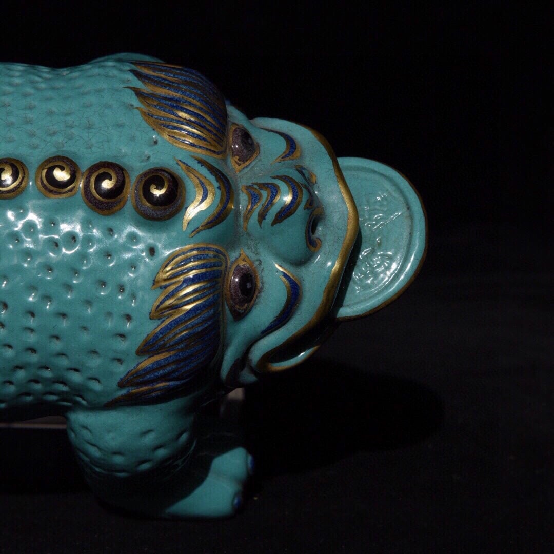 Vintage Gilt Gold Turquoise Glaze Porcelain Fortune Toad Statue - 7