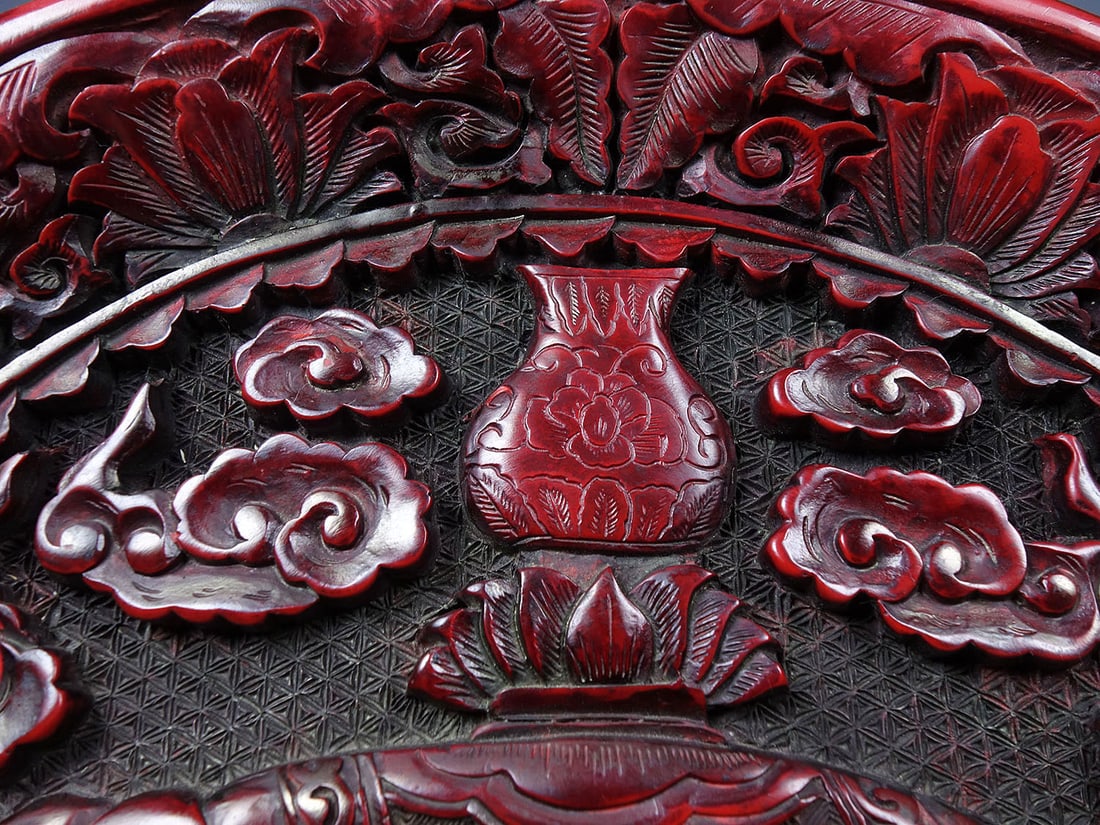 Old Red Lacquerware Carved Elephant Plate - 3