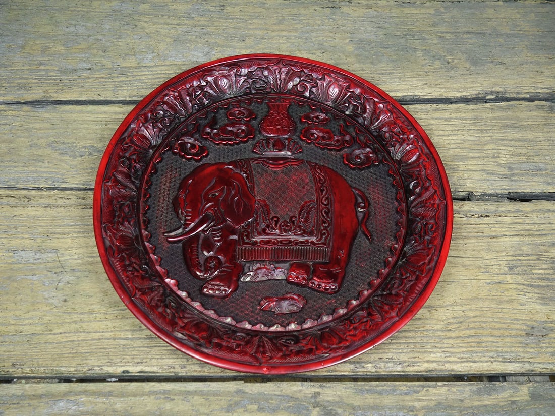 Old Red Lacquerware Carved Elephant Plate - 7