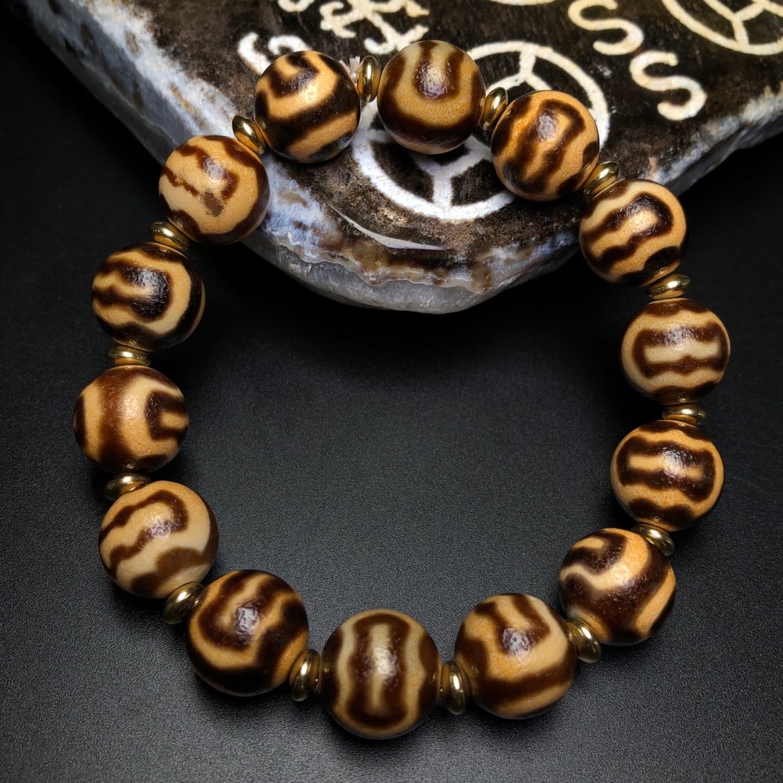 Old Tibetan DZI Agate Bracelet - 5