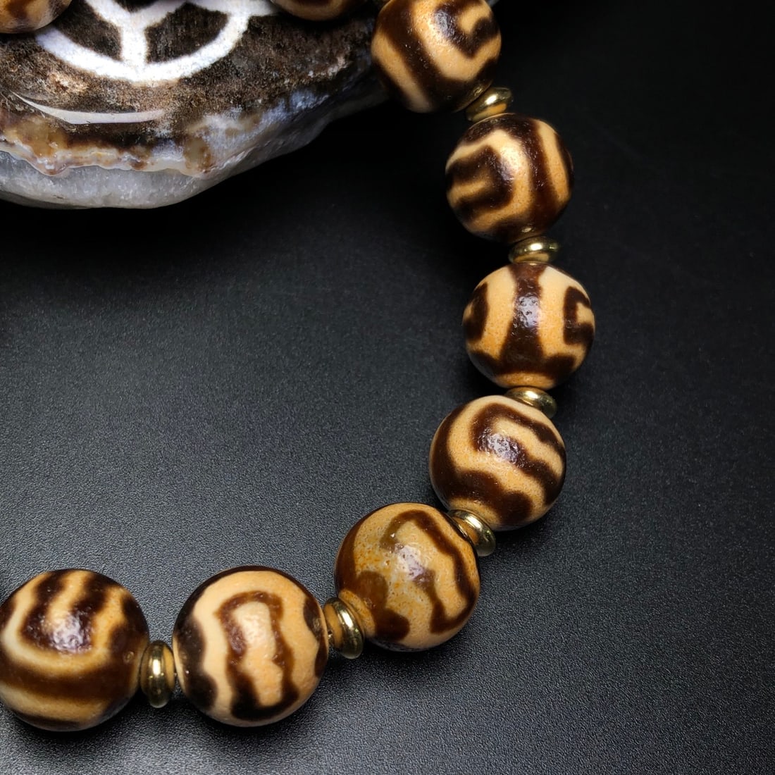 Old Tibetan DZI Agate Bracelet - 7