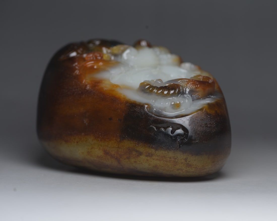 Natural Hetian Jade Hand Carved Ruyi Sheep Statue - 3