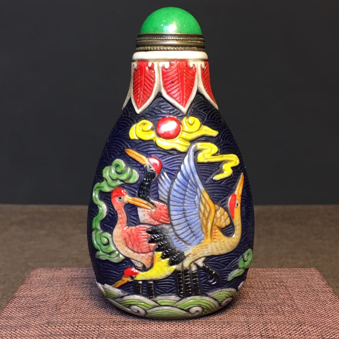 Old Peking Glass Crane Snuff Bottle: Title: Old Hetian Jade Dragon Pendant Date/Period: After1979 Origin: Chinese Dimension: 59x80x25(mm) 2.32x3.15x0.98(inches) Weight 0.35 lbs/157g Materials: Hetian Jade Reserve: $119.00 Shipping: Domes