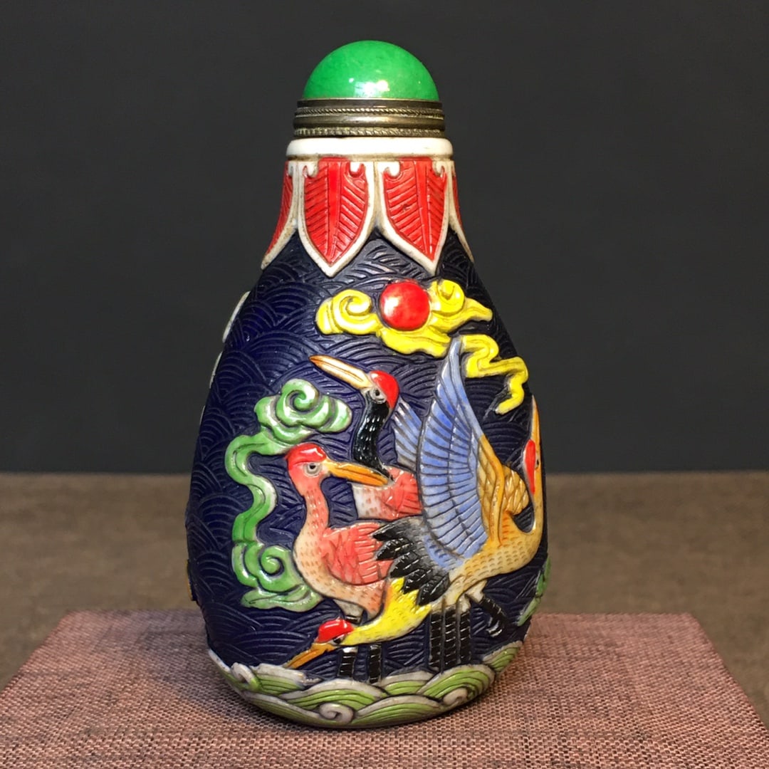 Old Peking Glass Crane Snuff Bottle - 5
