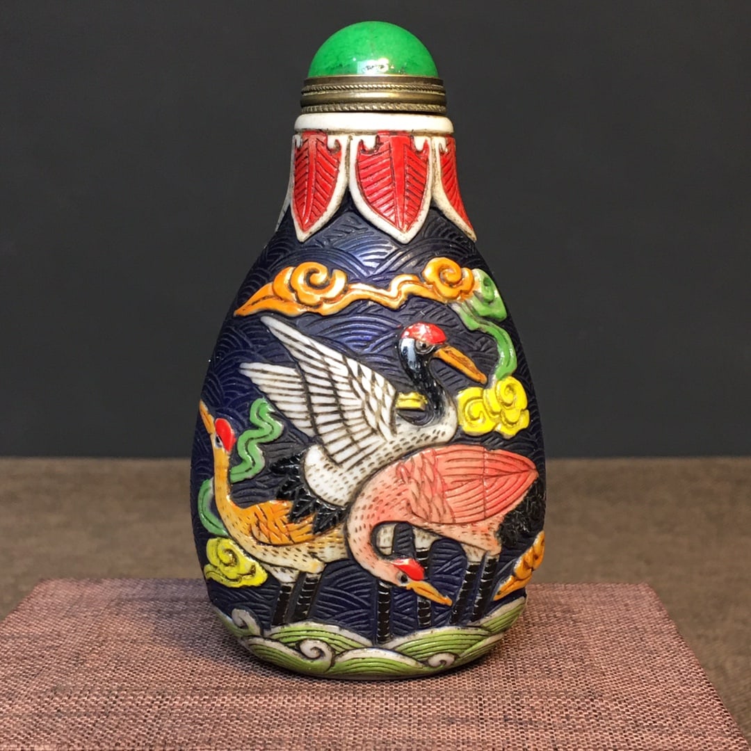 Old Peking Glass Crane Snuff Bottle - 7
