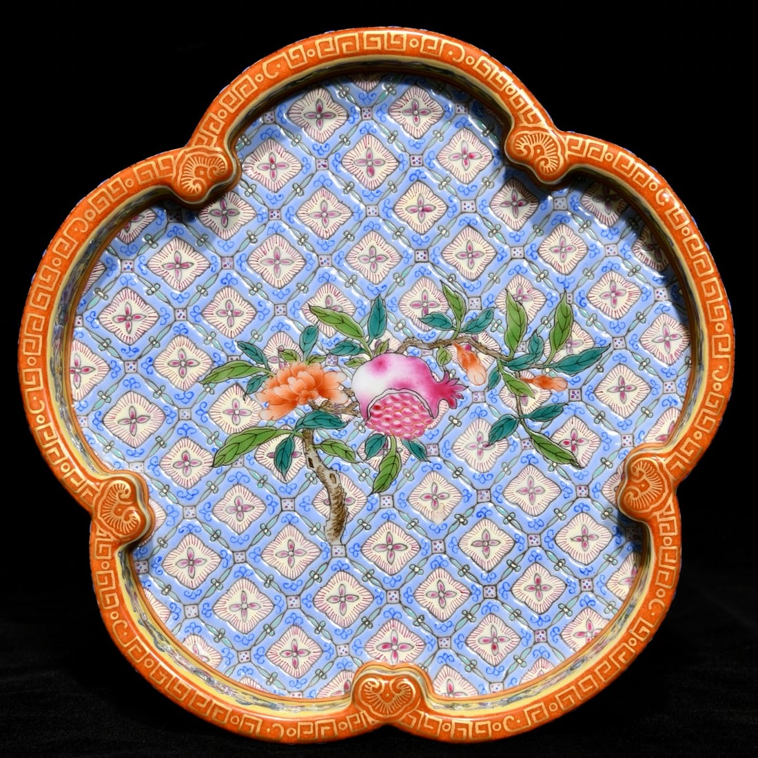 Gilt Gold Famille Rose Porcelain Brush Washer: Title: Old Hetian Jade Dragon Pendant Date/Period: After1999 Origin: Chinese Dimension: 59x80x25(mm) 2.32x3.15x0.98(inches) Weight 0.35 lbs/157g Materials: Hetian Jade Reserve: $888.00 Shipping:
