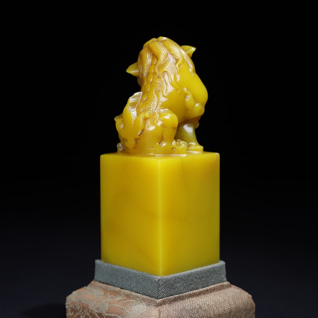 Vintage Tianhuang Shoushan Soapstone Hand-Carved Seal/Stamp Fortune Lion - 6