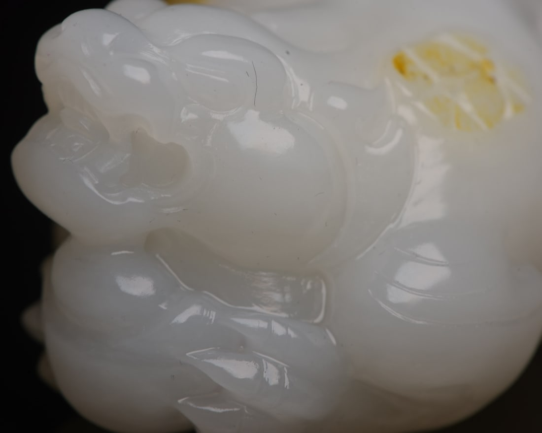 Old Natural Hetian Jade Hand Carved Pixiu Statue - 9