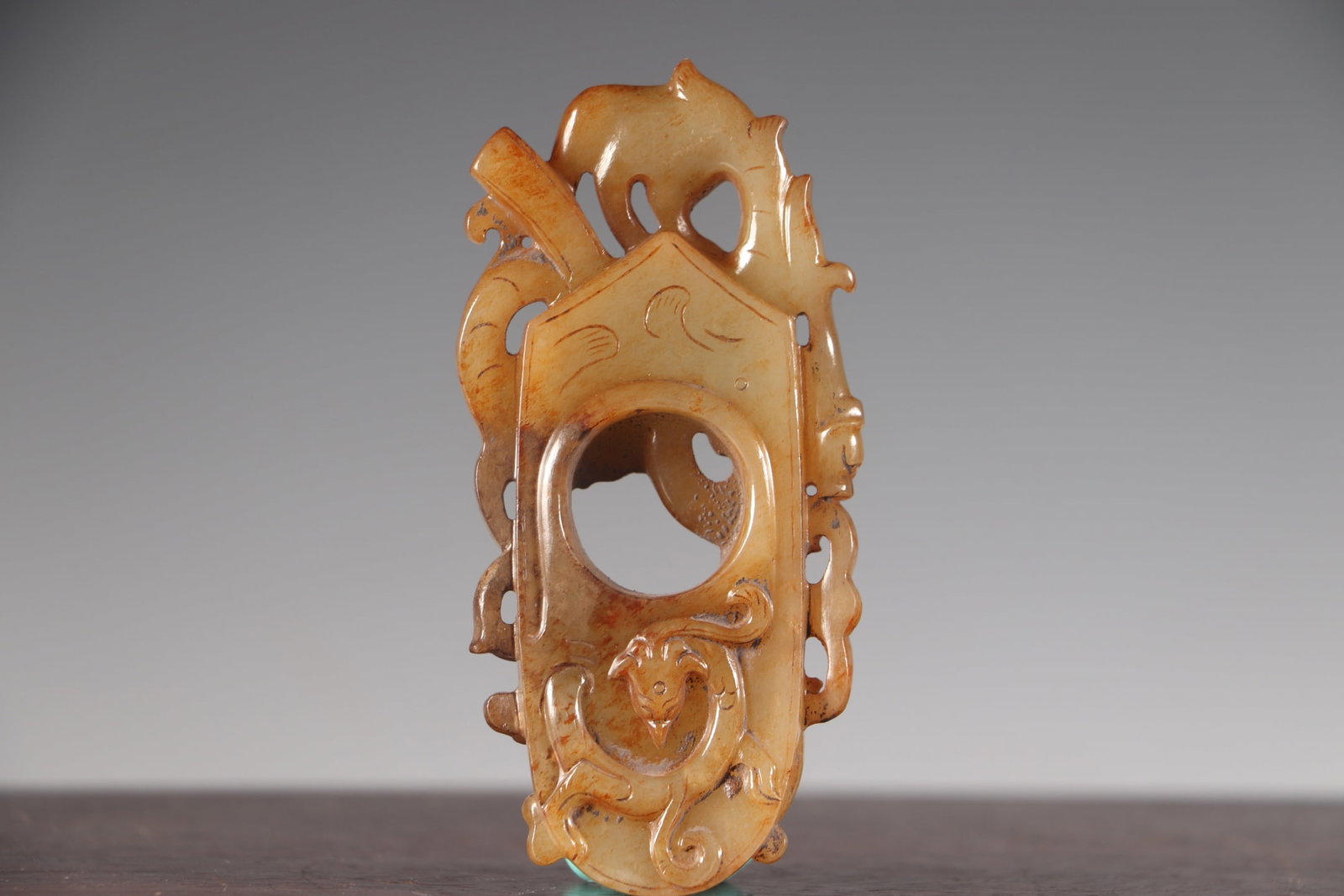Vintage Hetian Jade Hand Carved Chi Dragon Pendant - 4
