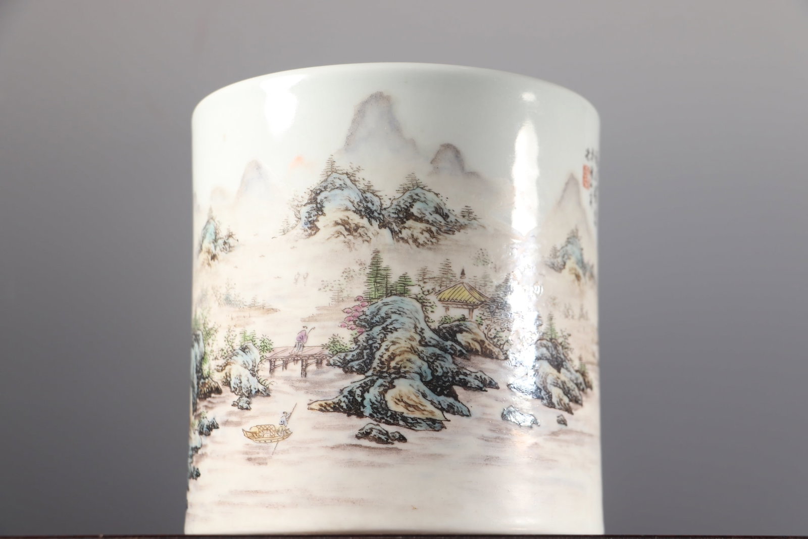 Chinese Famille Rose Mountain River Scene Design Porcelain Brush Pot - 4