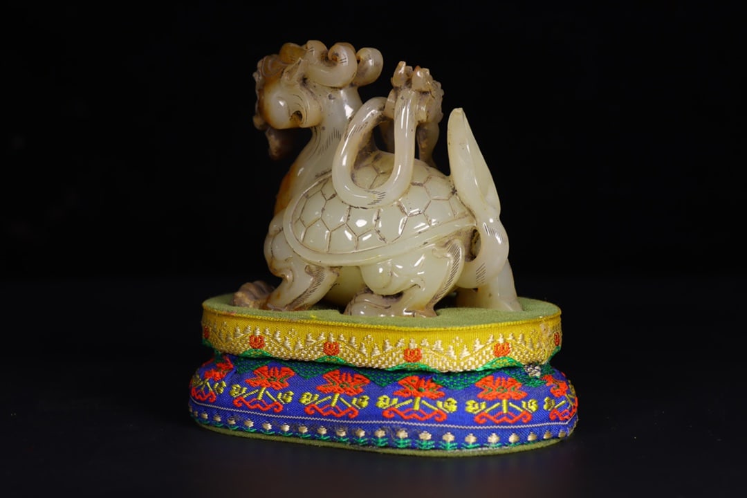 Vintage Hetian Jade Dragon Turtle Statue - 3